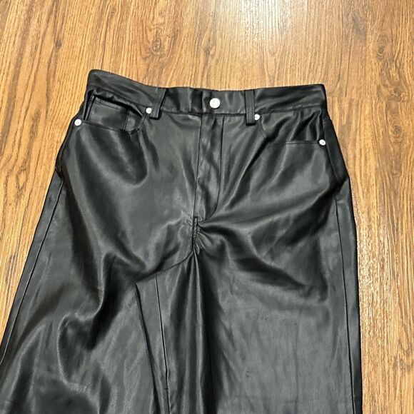 Blank NYC Pants Women 29 Faux Leather Black The Baxter Ribcage Straight Leg Crop - Picture 3 of 11